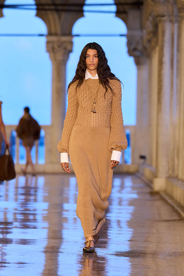 Max Mara Resort 2025 028 Max Mara Brand Max Mara Resort 2025 028 Max Mara Brand