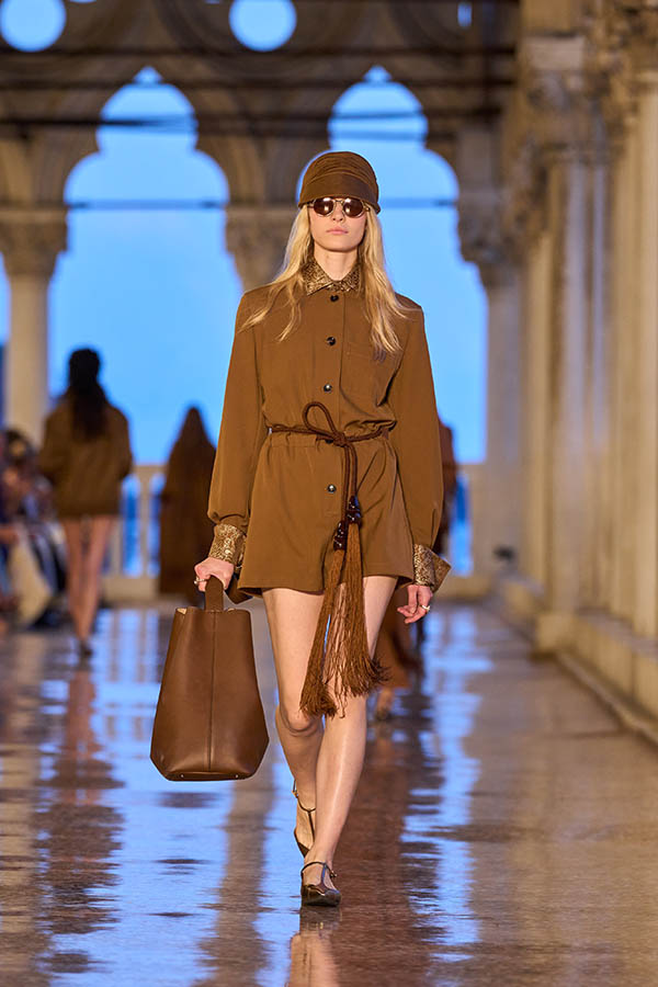 Max Mara Resort 2025 037 Max Mara Brand Max Mara Resort 2025 037 Max Mara Brand
