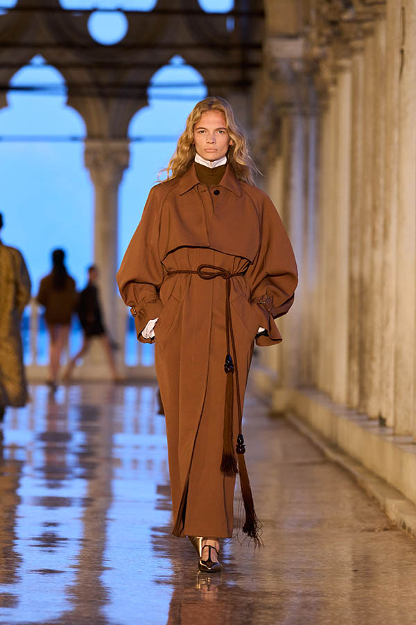 Max Mara Resort 2025 038 Max Mara Brand Max Mara Resort 2025 038 Max Mara Brand