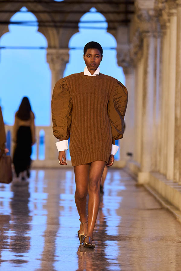 Max Mara Resort 2025 040 Max Mara Brand Max Mara Resort 2025 040 Max Mara Brand