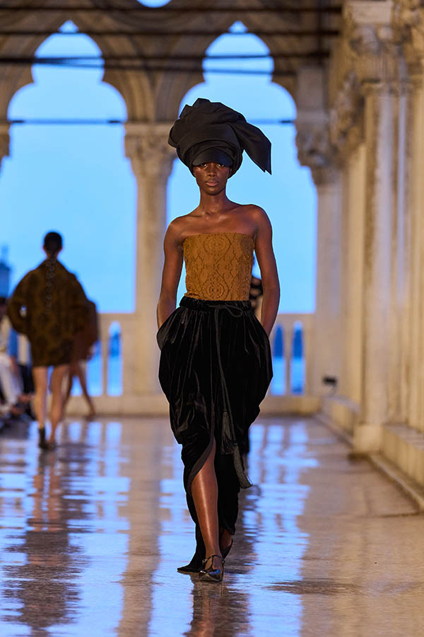 Max Mara Resort 2025 044 Max Mara Brand Max Mara Resort 2025 044 Max Mara Brand