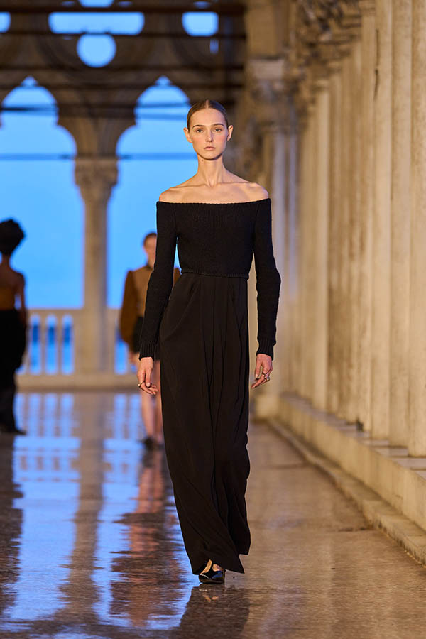 Max Mara Resort 2025 047 Max Mara Brand Max Mara Resort 2025 047 Max Mara Brand