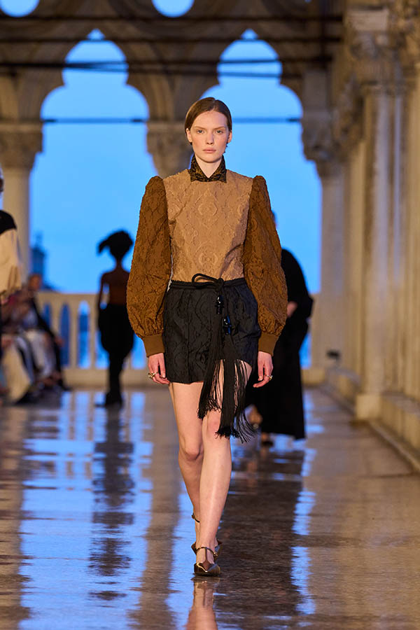 Max Mara Resort 2025 048 Max Mara Brand Max Mara Resort 2025 048 Max Mara Brand